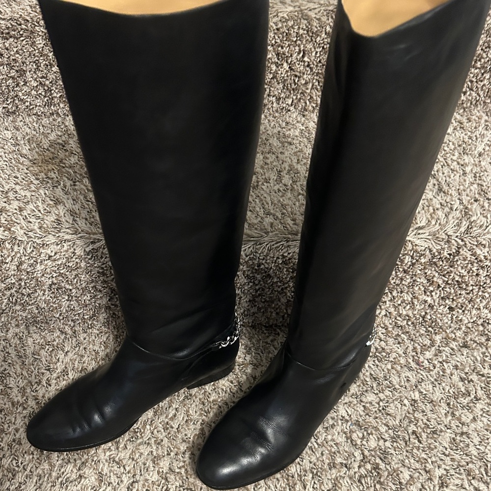 Dani Black Elegant Knee-High Women's Boots in Black/Silver Chain Detail Sz 9.5M